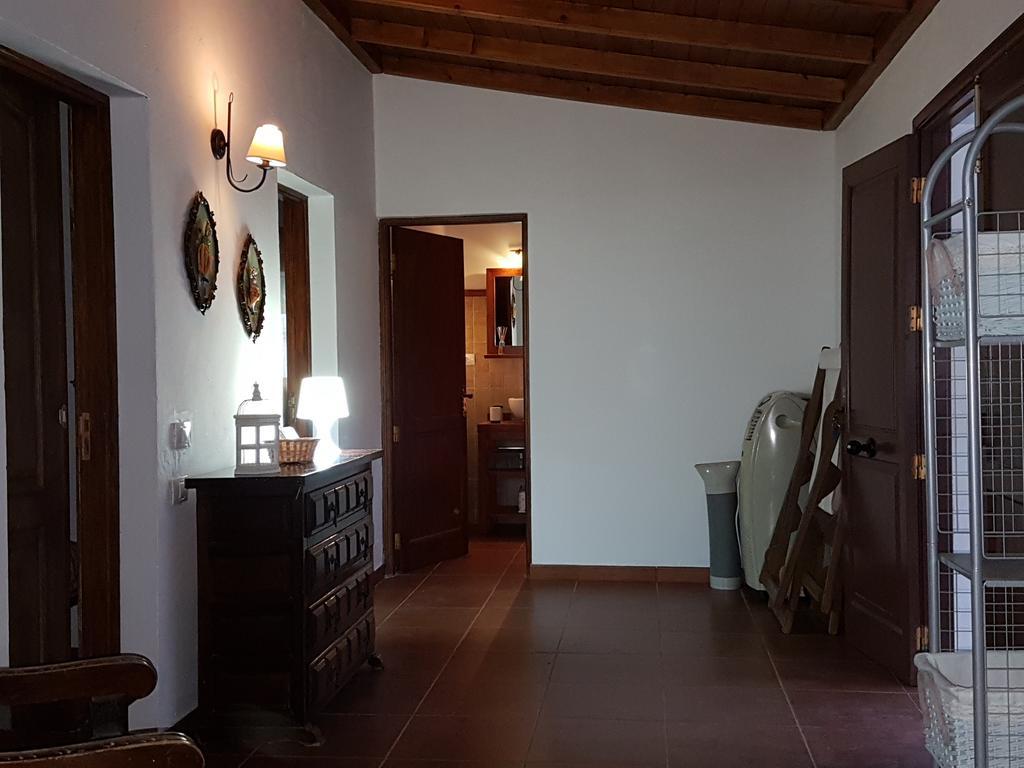 Casa Rural La Hoyita De Tunte San Bartolomé Exterior photo